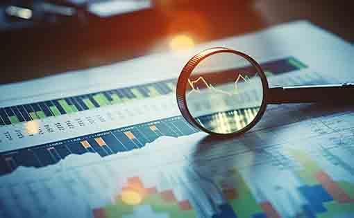 How Custom Market Research Helps Navigate Fashion Forecasts